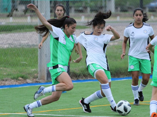 Albirrojas cerraron primer jornada de trabajo, con fútbol en espacios reducidos