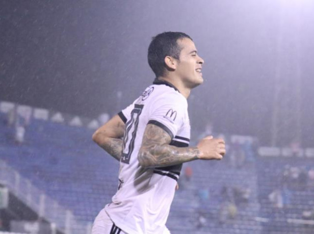 Olimpia vuelve a la victoria con goleada ante Guaraní