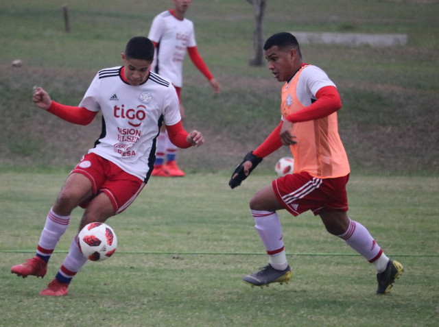 Albirroja Sub 17: preparando la estrategia.