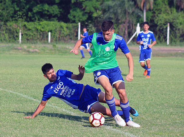 Mañana bien cargada para la Albirroja Sub 15