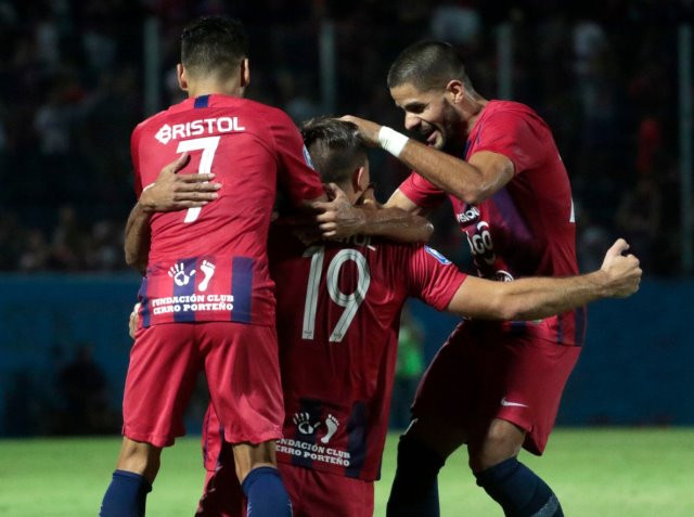 Cerro se hace fuerte en casa