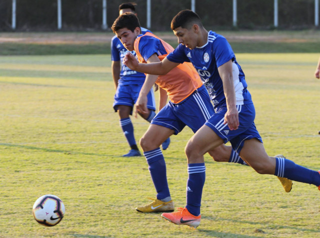 Fútbol en espacios reducidos, la principal actividad vespertina
