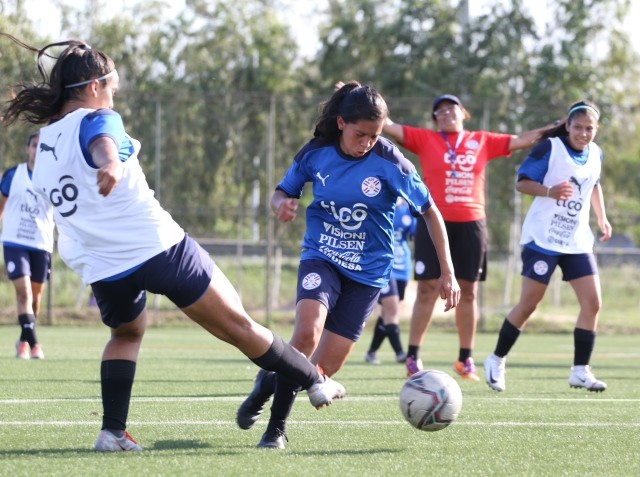 Albirrojas prosiguen con sus aprestos