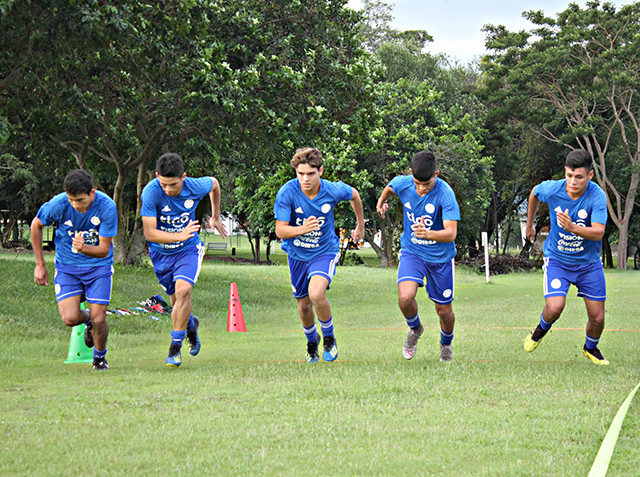 Albirroja Sub 17 inició segunda etapa de la pretemporada