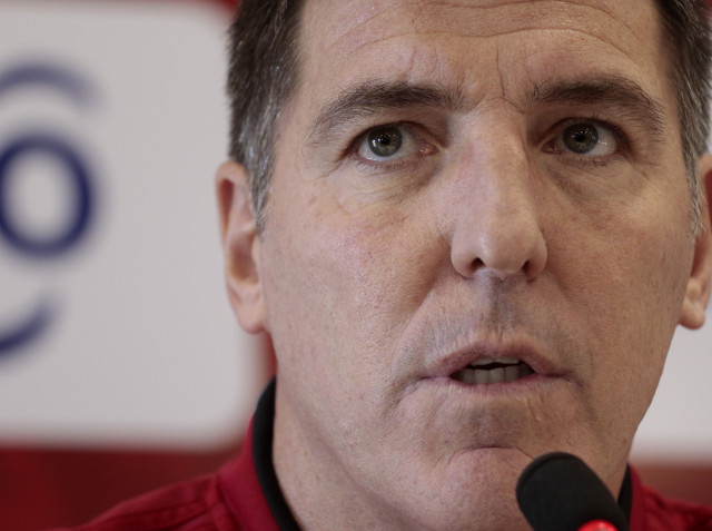 DT Eduardo Berizzo: “Entrenaremos con intensidad, buscando encontrar una línea de juego”.
