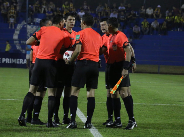 Los números arbitrales de la fecha 9