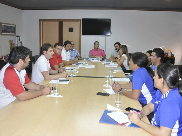 Objetivo Juegos Panamericanos: Albirroja Femenina realizó reunión organizativa en el COP