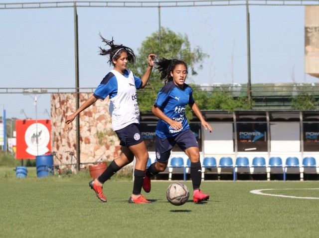 Fútbol en el cierre de la semana