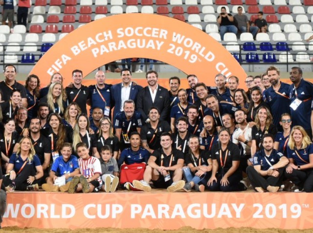 Gianni Infatino felicitó a la APF por la organización del Mundial de Beach Soccer