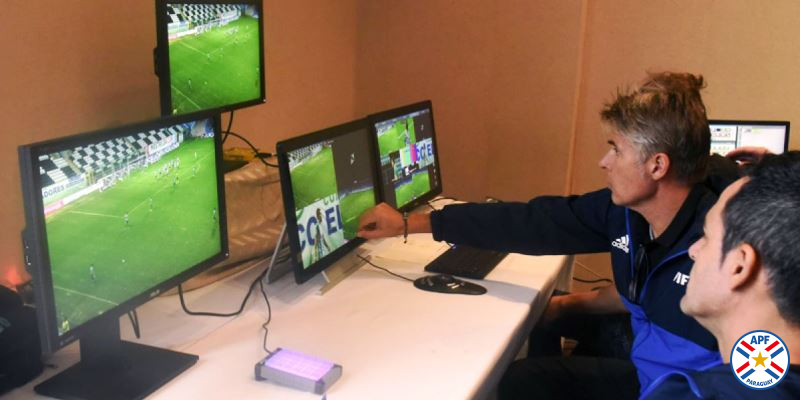 Torneo amistoso para uso del VAR