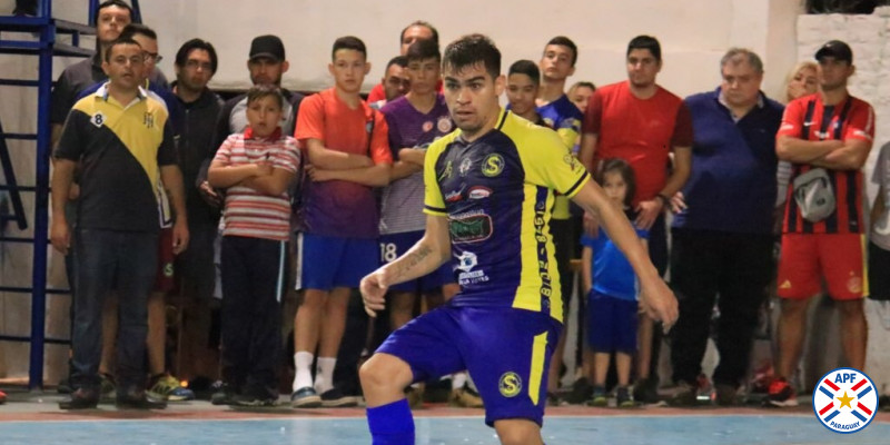 Líder ante colista en Liga Premium