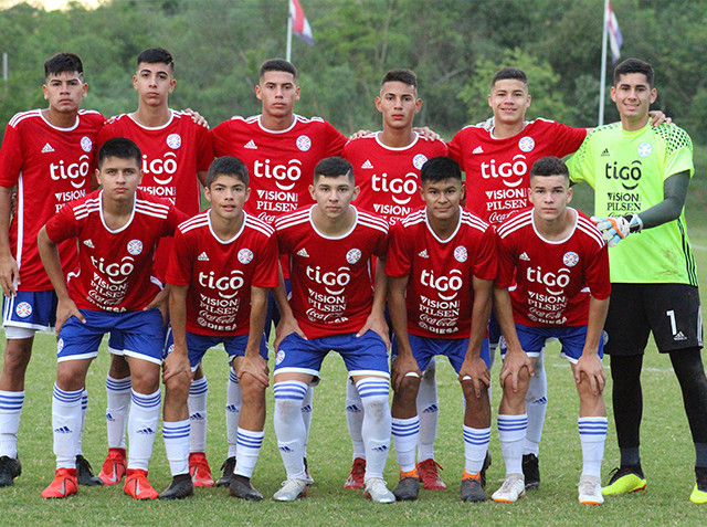 La Albirroja Sub 15 sumó minutos y victorias ante Independiente de CG