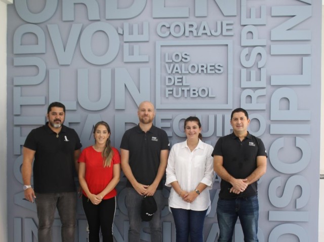 Visita a la renovada Casa de la Albirroja