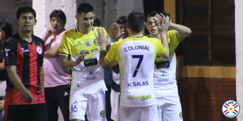 Sport Colonial se aferra a la punta