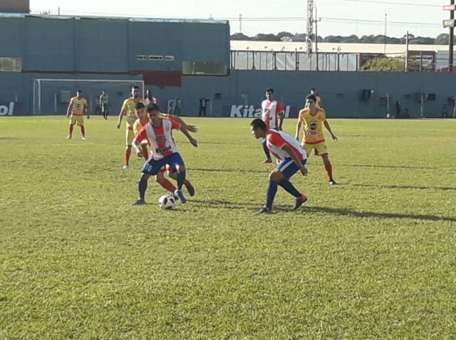 Figari frena a “29” y Ledesma sigue como puntero