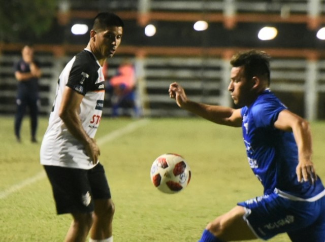 Brilló en terreno ajeno