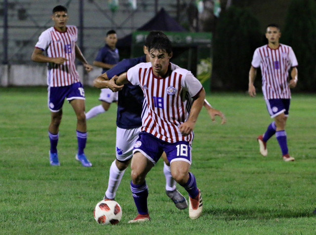 La Albirroja Sub 17 goleó en amistoso