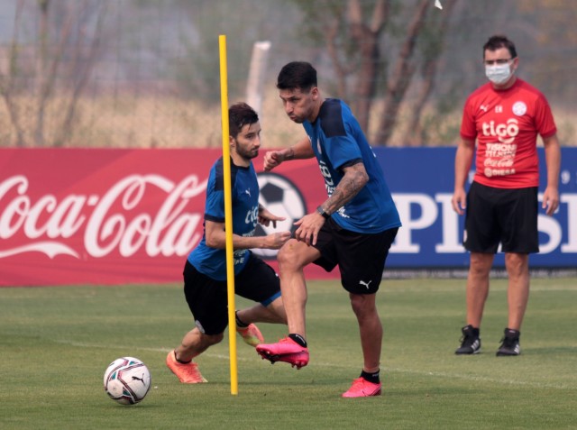 La Albirroja no cesa en sus preparativos