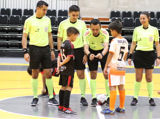 Inferiores de Futsal: y los árbitros son…