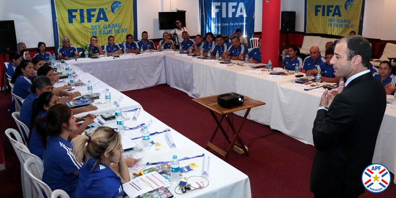 Inició Curso para Entrenadores