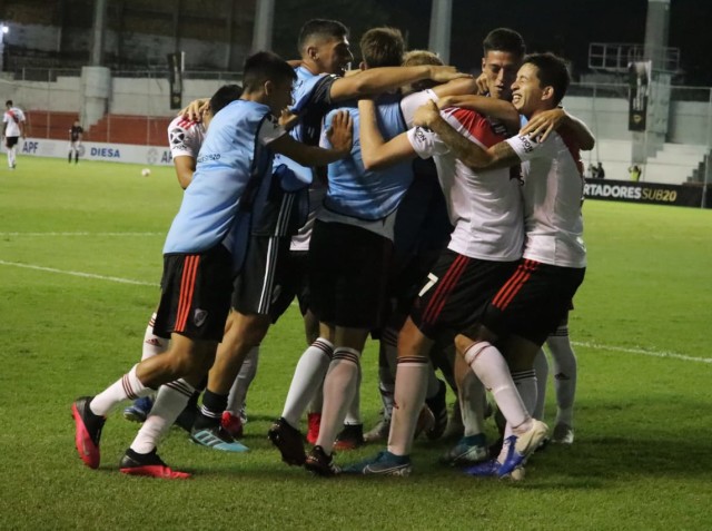 River Plate pasó a la semifinal