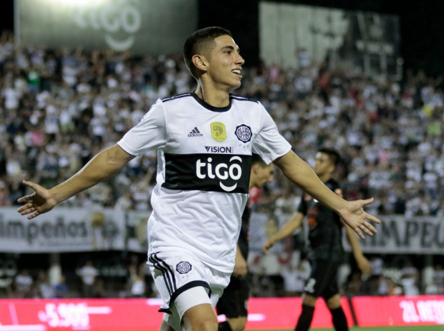 Olimpia ratifica liderazgo en el inicio de las revanchas