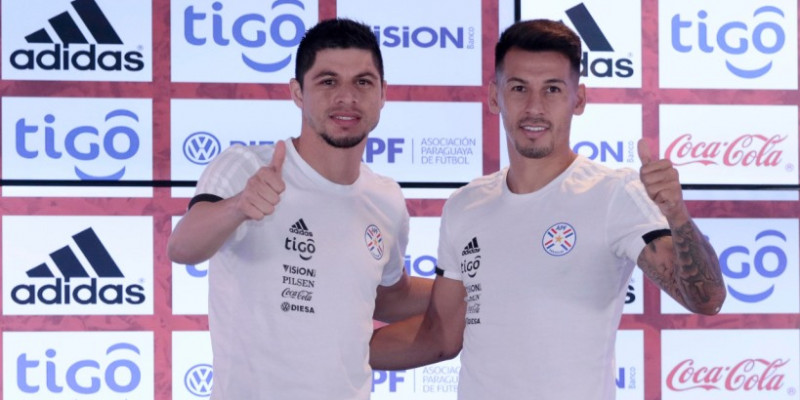 Rojas y Pérez en rueda de prensa