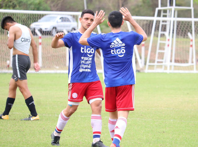 La Albirroja Sub 17 suma minutos de juego