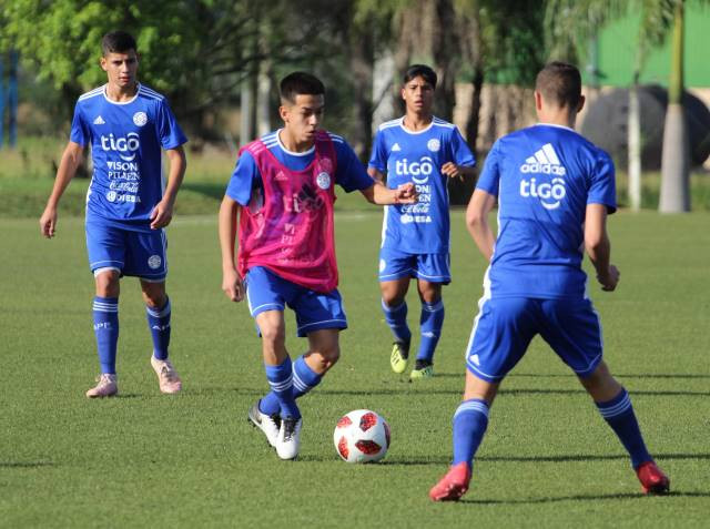 Albirroja Sub 16 culmina segundo microciclo de entrenamientos