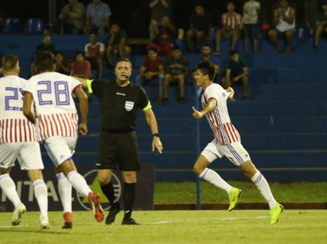 Paraguay reacciona y logra el empate ante Colombia