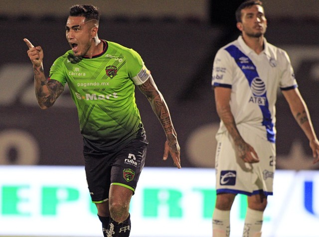 Goles con acento guaraní
