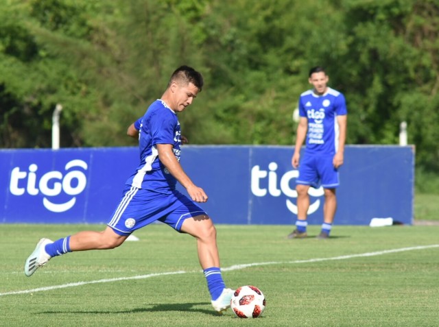 La Albirroja Sub 23 se prepara para enfrentar a Venezuela