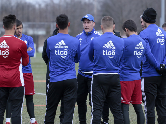 Paraguay se prepara para medir a Perú