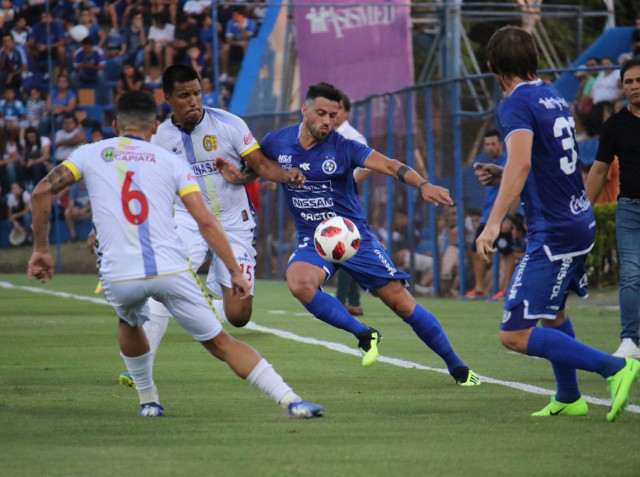 Sol y Deportivo Capiatá con marcador en blanco