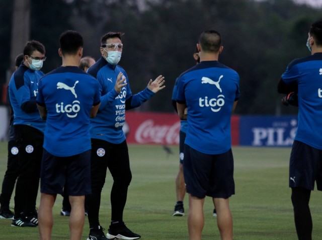 Ensayos tácticos con la mente puesta en Perú